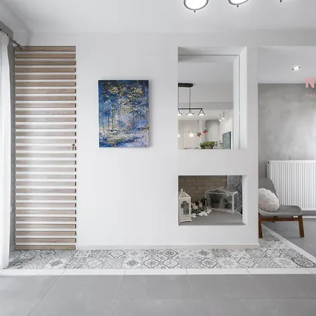 Pendente, Nilie Hospitality Mgmt Apartment *