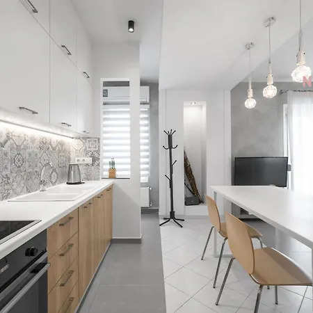 Pendente, Nilie Hospitality Mgmt * 塞萨洛尼基