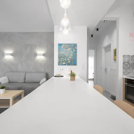 Pendente, Nilie Hospitality Mgmt Θεσσαλονίκη