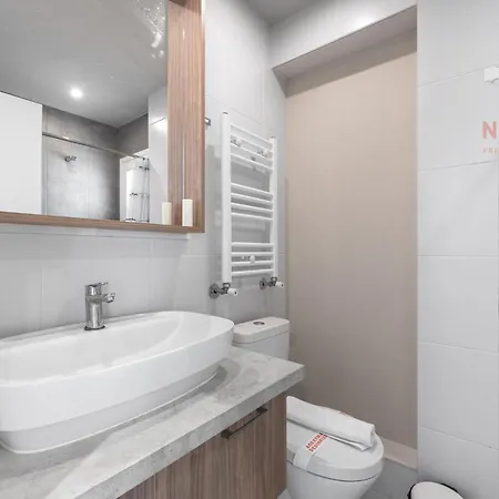 Pendente, Nilie Hospitality Mgmt * 塞萨洛尼基